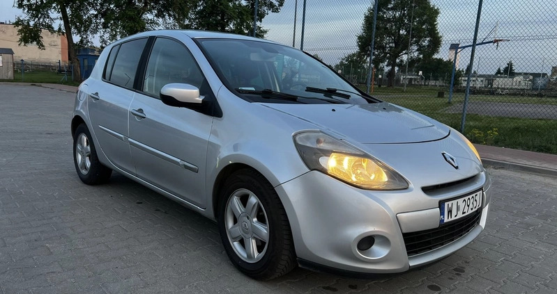 Renault Clio cena 14300 przebieg: 245000, rok produkcji 2009 z Nasielsk małe 301